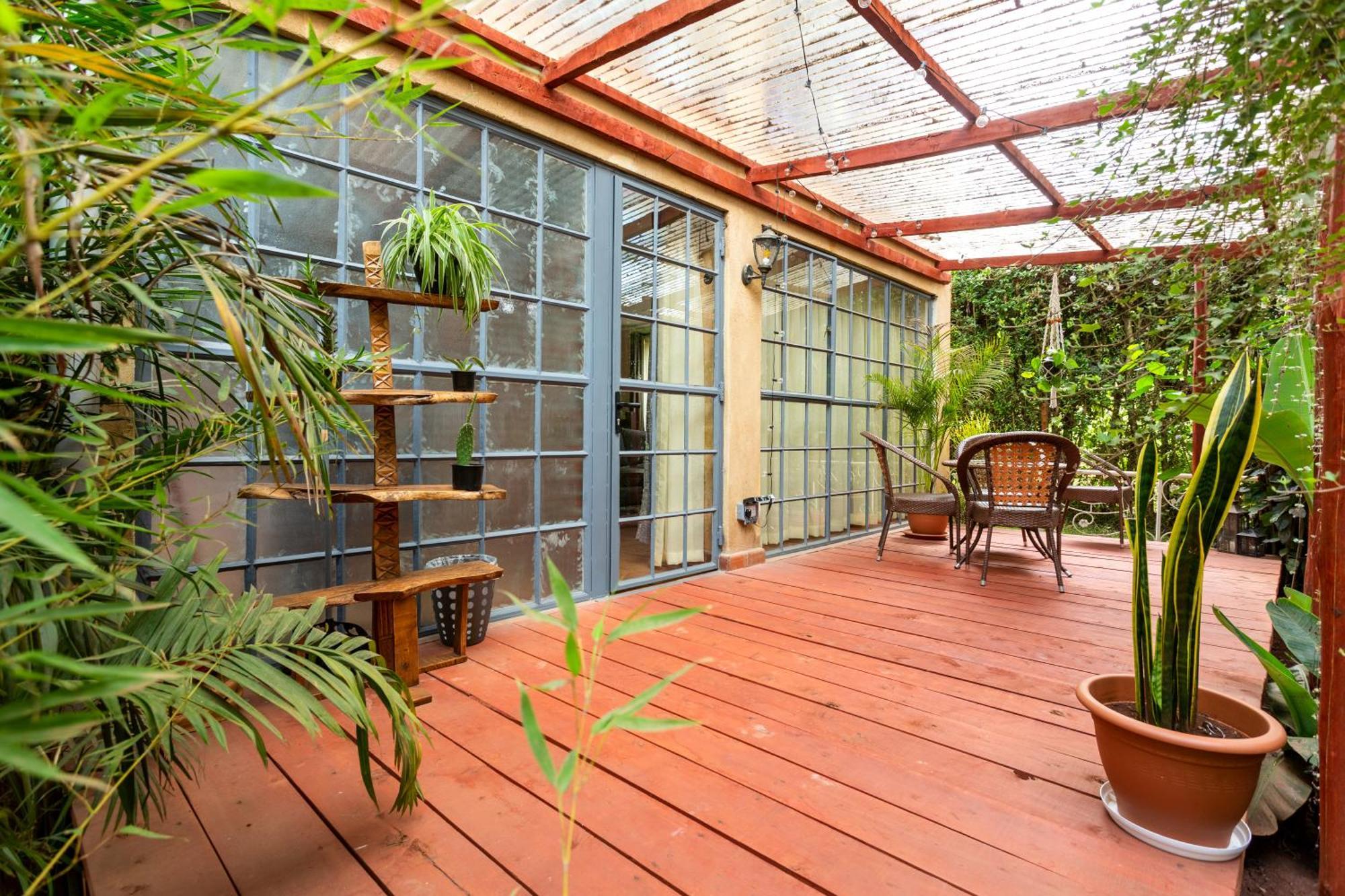 Apartamento The Jungle Oasis With Heated Pool Nairobi Exterior foto