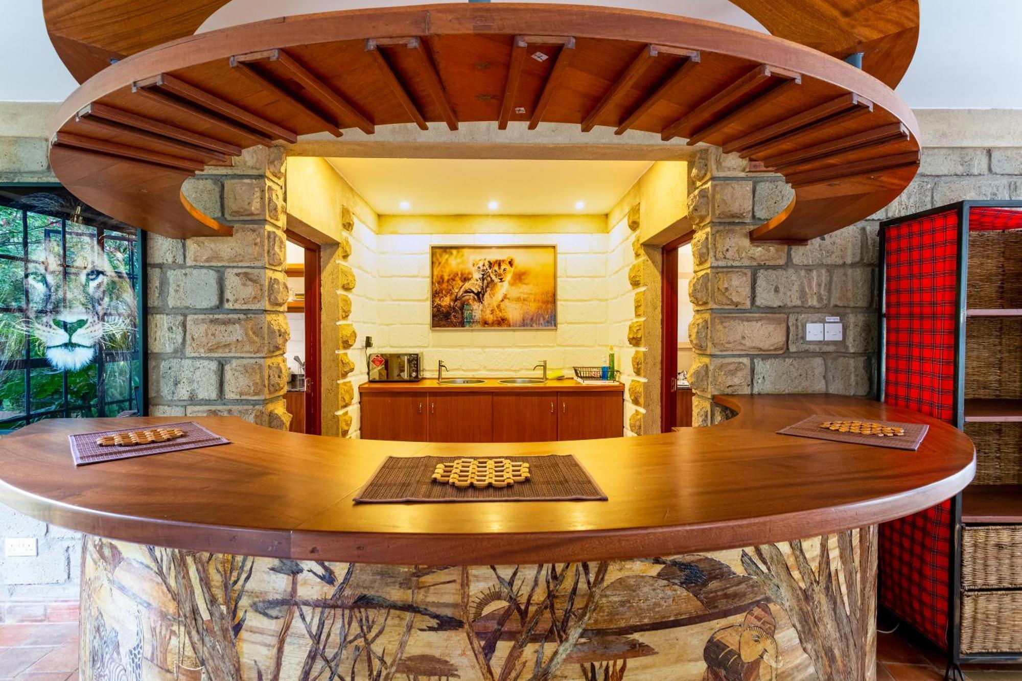 Apartamento The Jungle Oasis With Heated Pool Nairobi Exterior foto